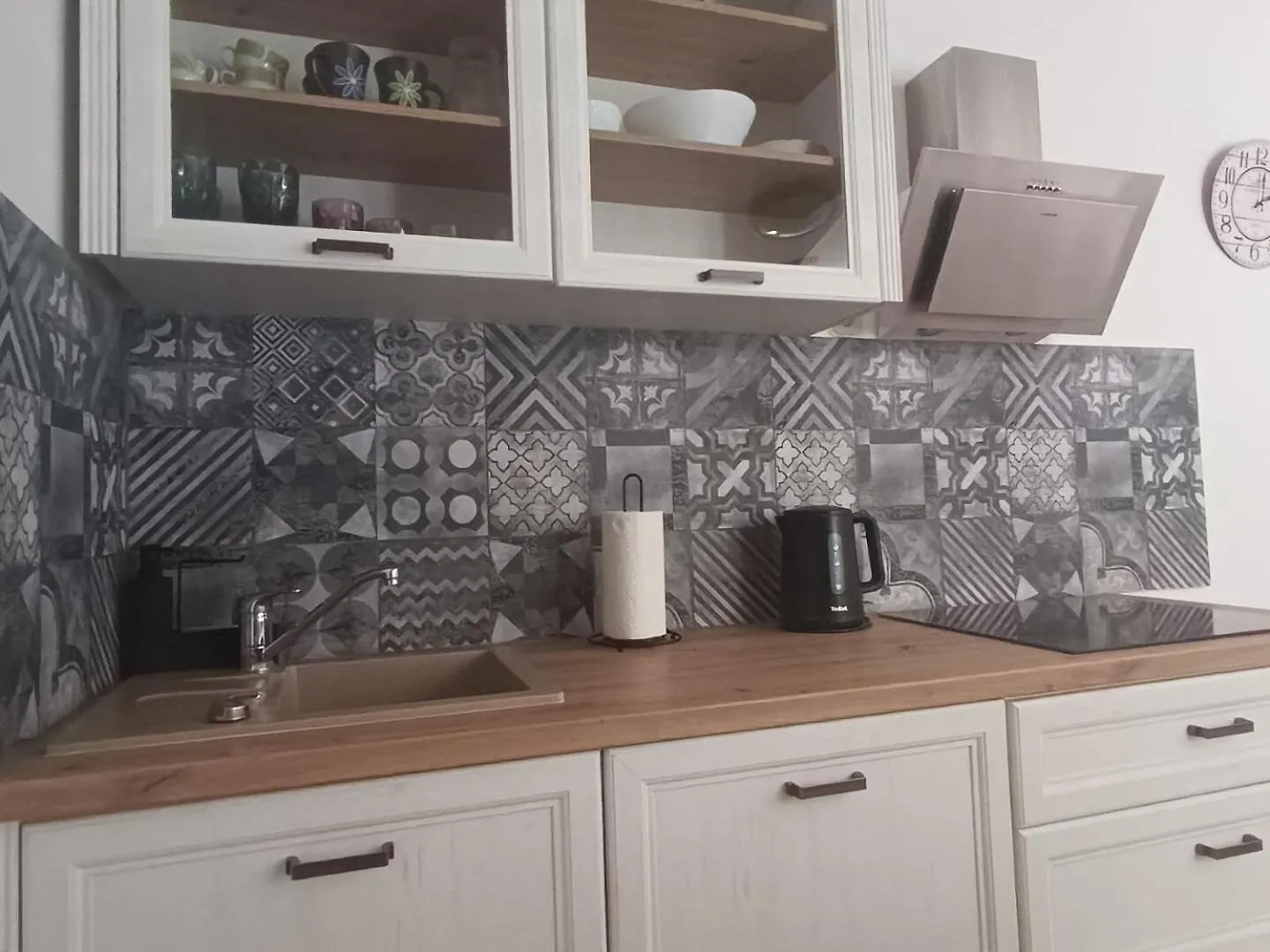 Apartments Antonia - 5 M From Sea Traù