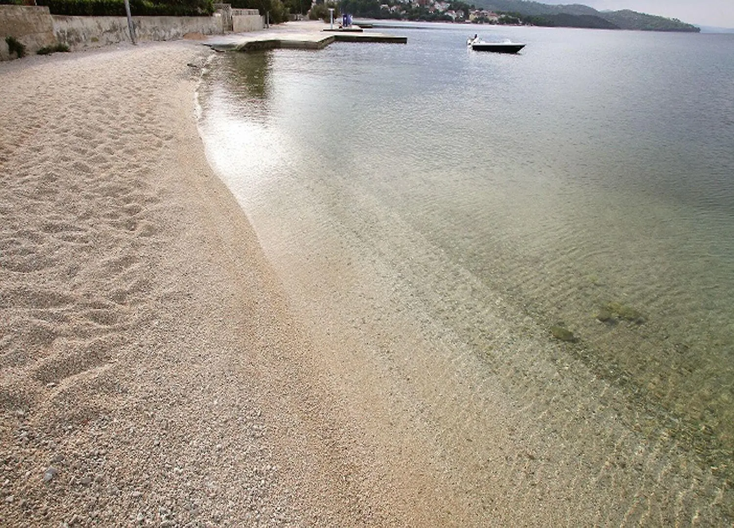 Apartments Antonia - 5 M From Sea Traù 0*,